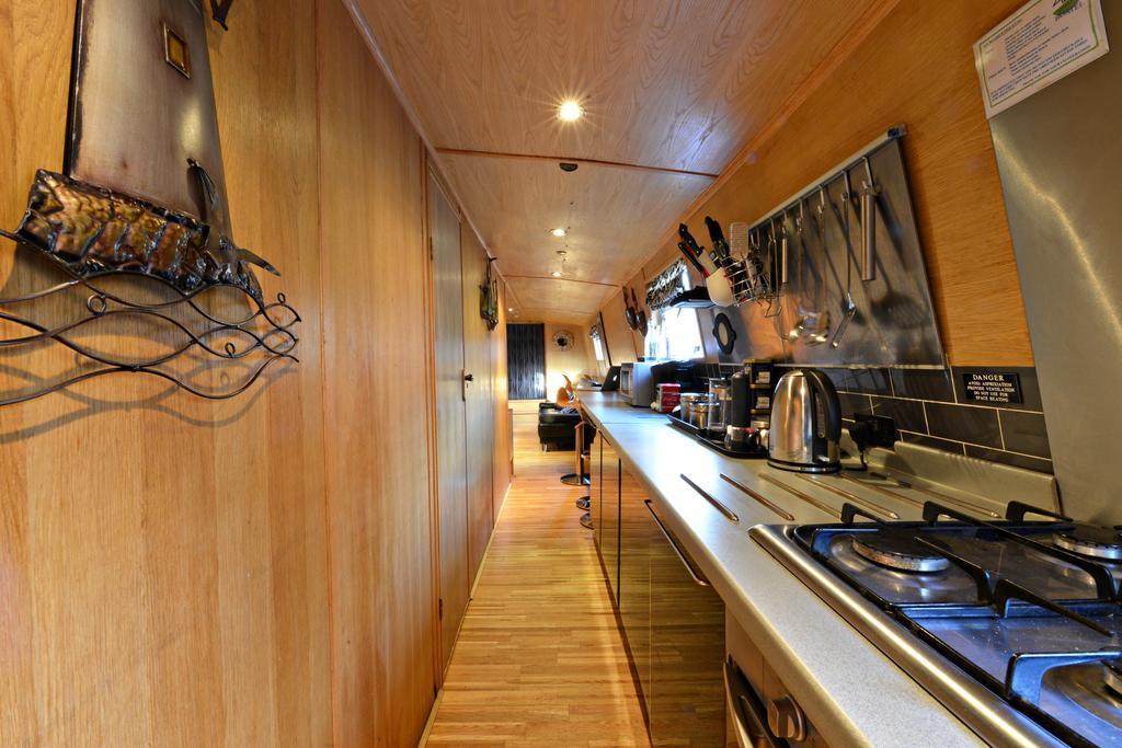 Edinburgh - Houseboats Hotel Buitenkant foto